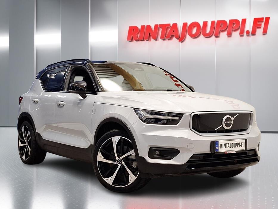 VOLVO XC40 2021