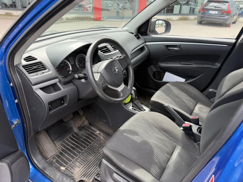 SUZUKI Swift 2011
