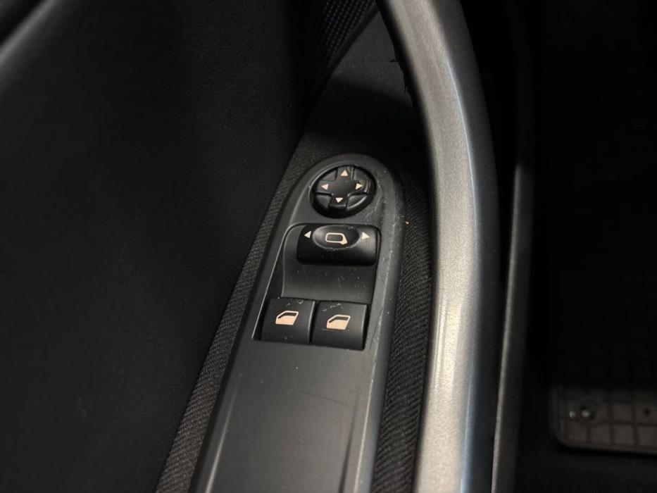 PEUGEOT 308 2010