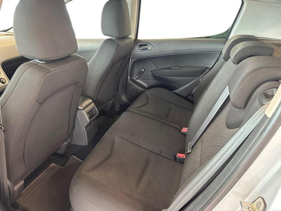 PEUGEOT 308 2010
