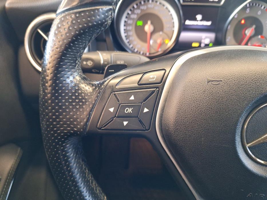 MERCEDES-BENZ CLA 2013
