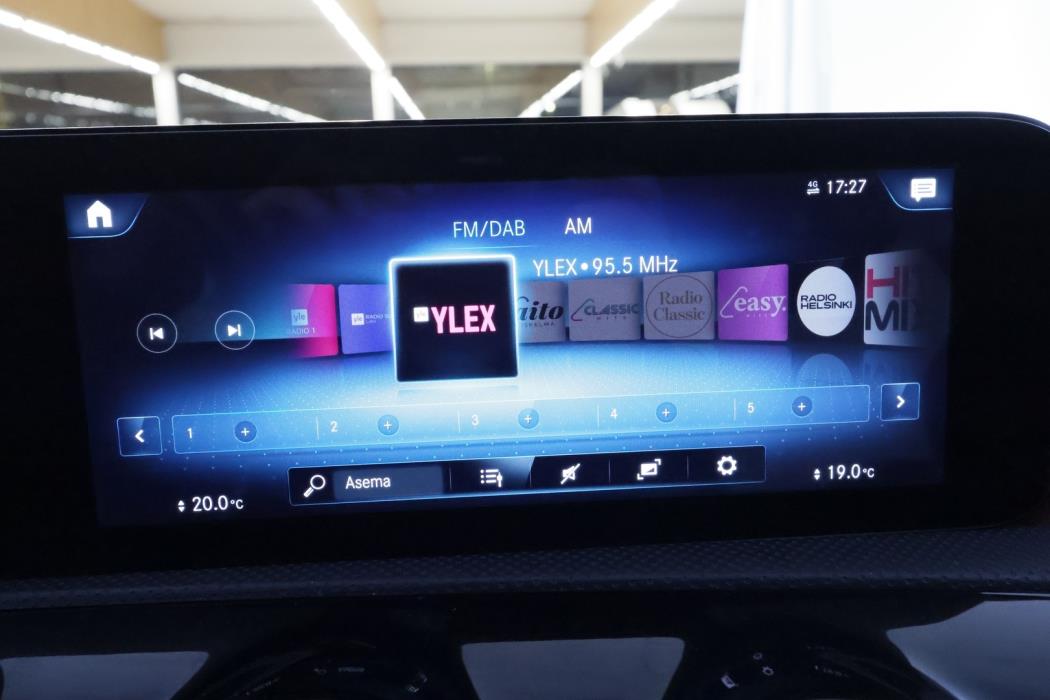 MERCEDES-BENZ CLA 2021