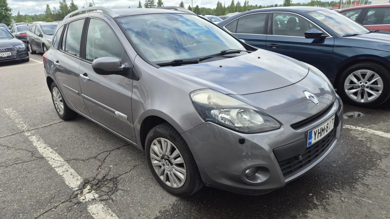RENAULT Clio Sport Tourer 2010