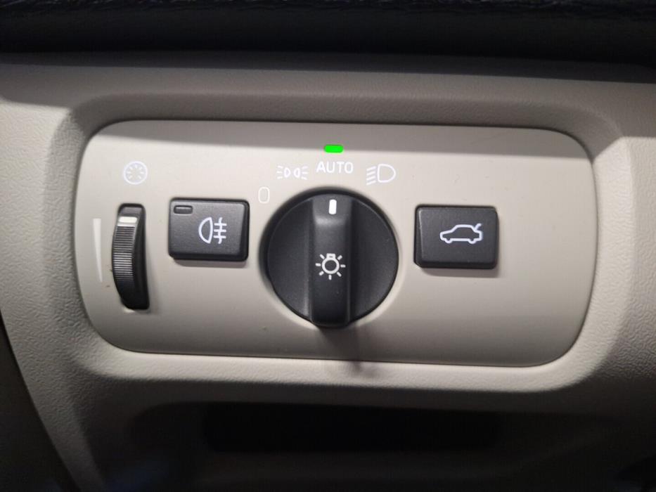 VOLVO V40 Cross Country 2014