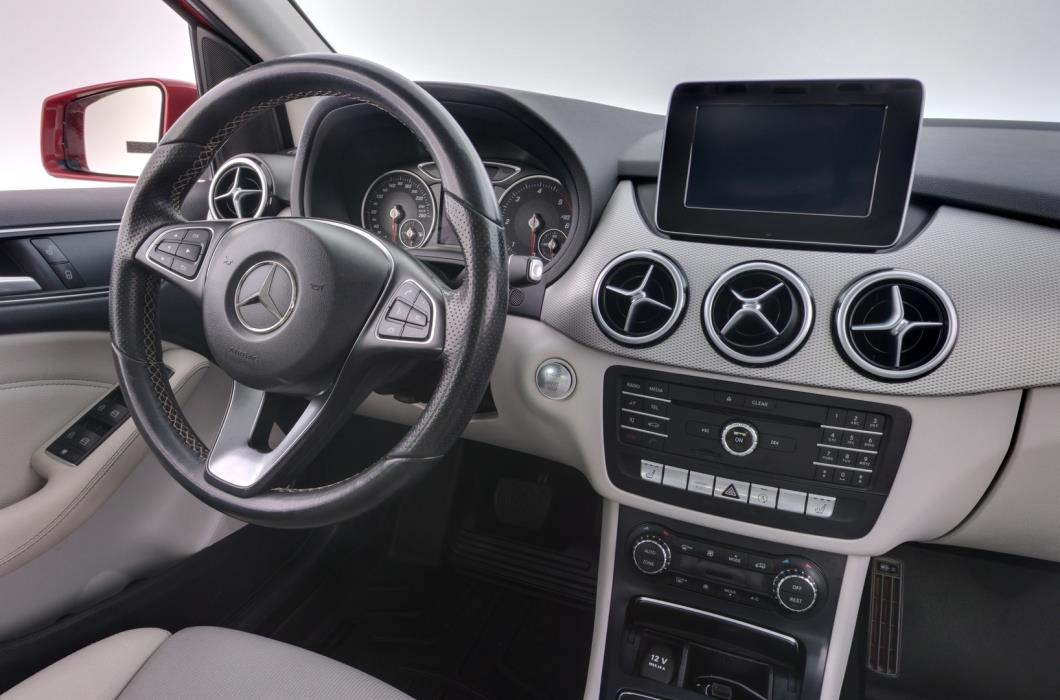 MERCEDES-BENZ B 2018