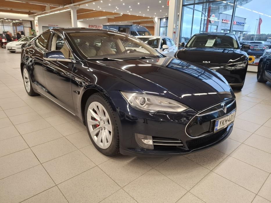 TESLA Model S 2014