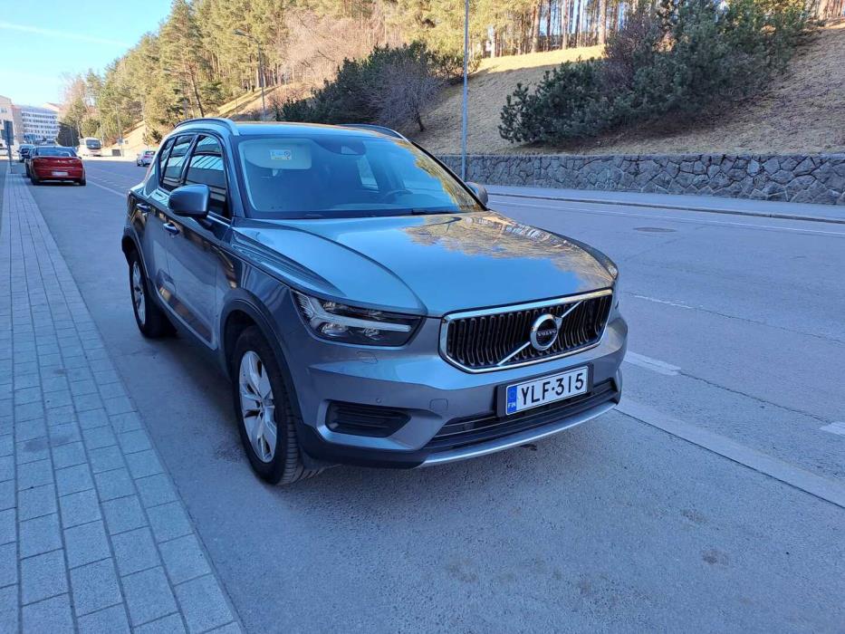 VOLVO XC40 2019