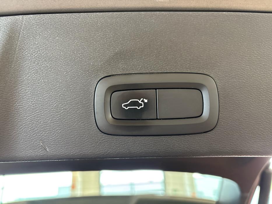 VOLVO XC40 2019
