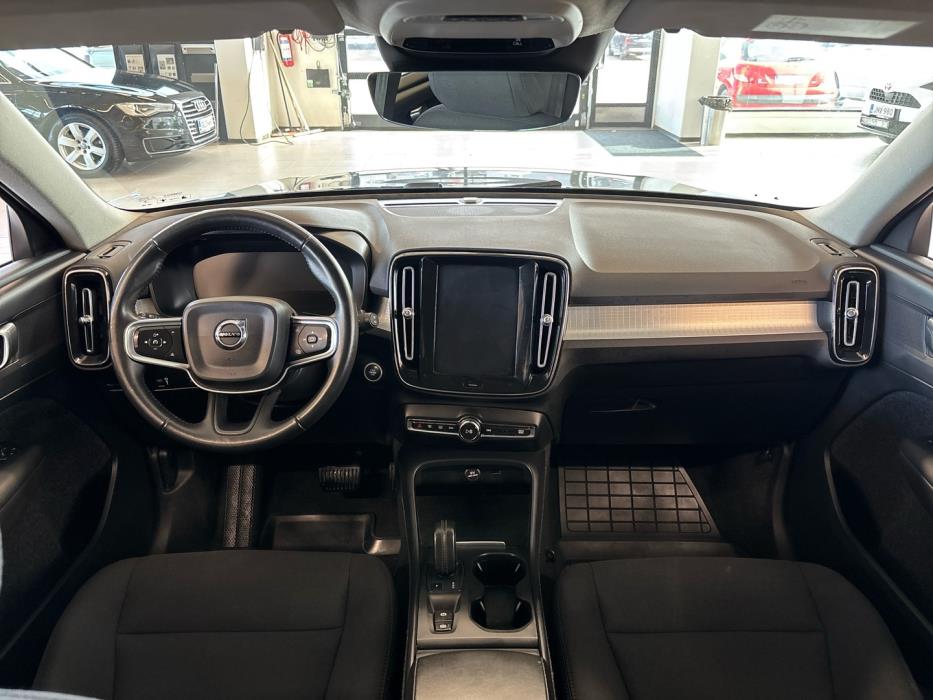 VOLVO XC40 2019