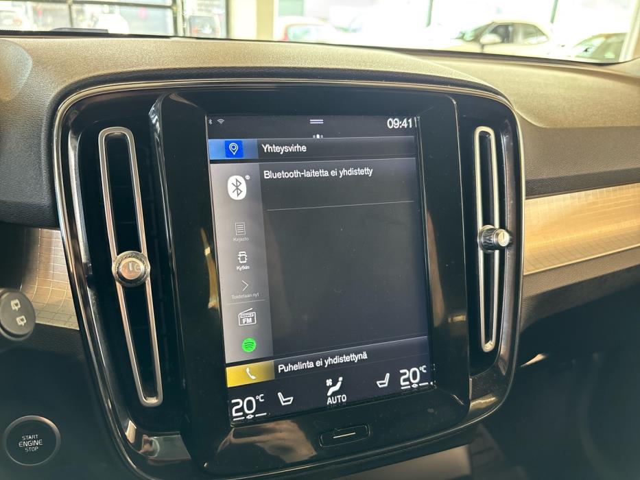 VOLVO XC40 2019