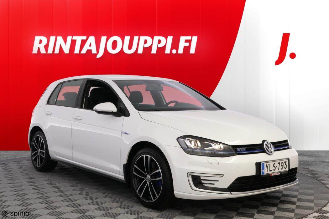 VOLKSWAGEN Golf 2016