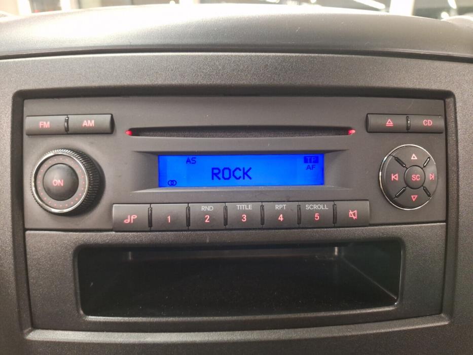 VOLKSWAGEN Crafter 2012