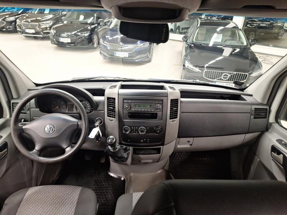 VOLKSWAGEN Crafter 2012