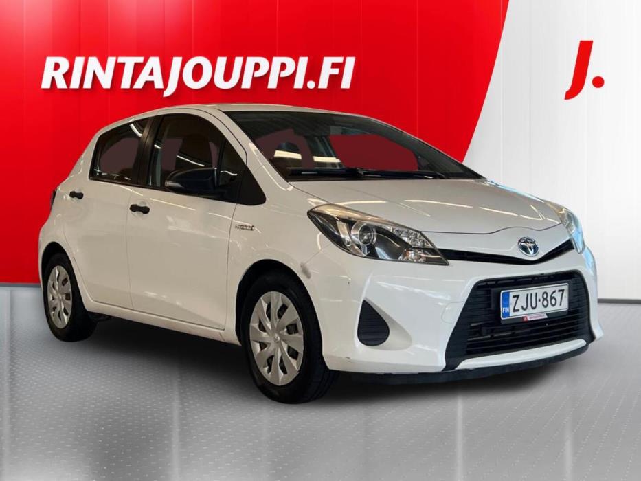 TOYOTA Yaris 2013