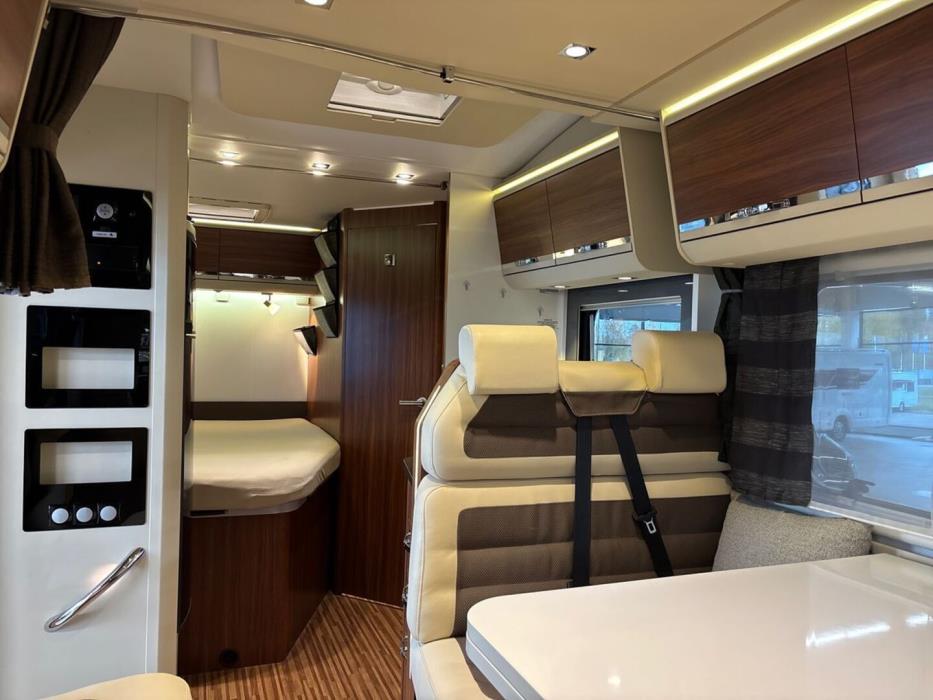 ADRIA MATRIX M 650 SF 2015