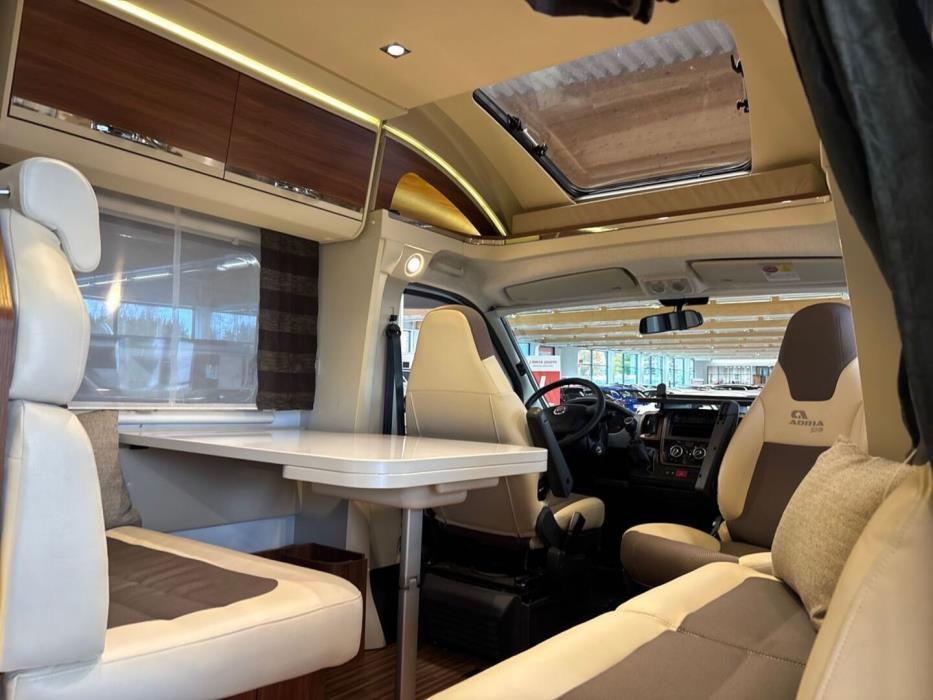 ADRIA MATRIX M 650 SF 2015