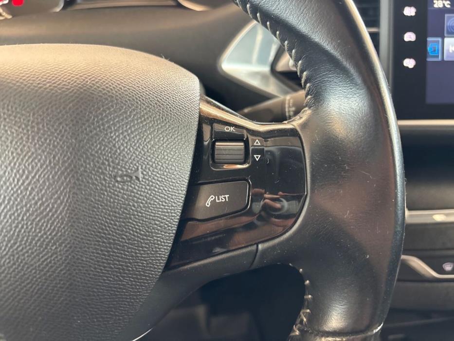 PEUGEOT 308 2017