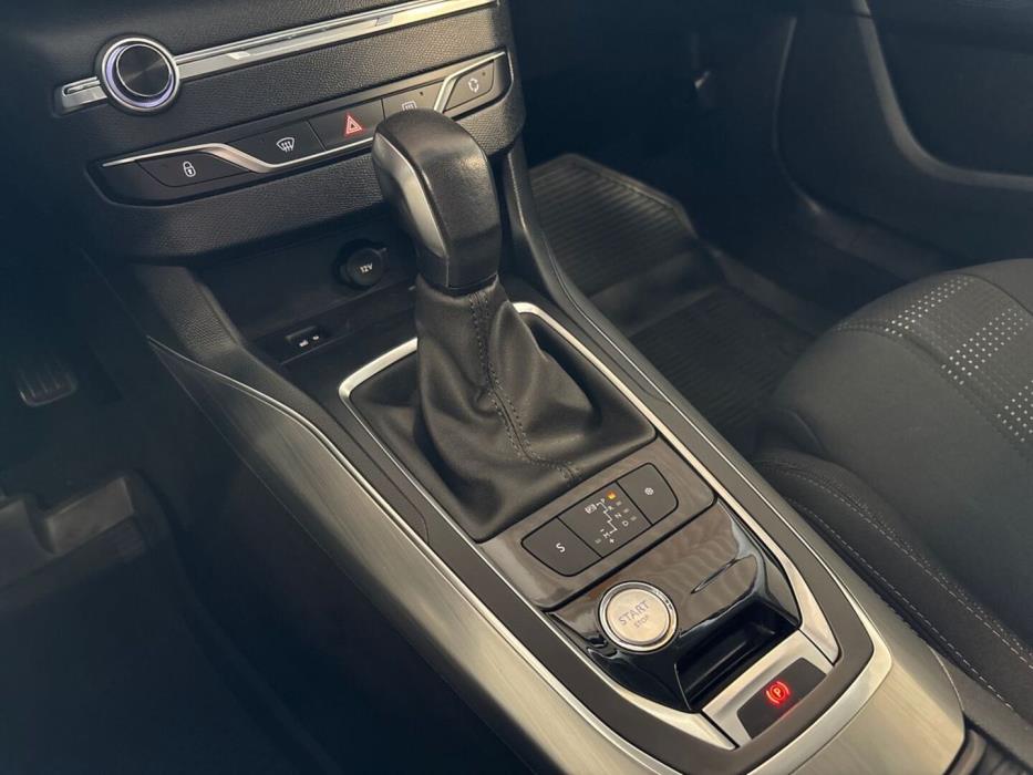 PEUGEOT 308 2017