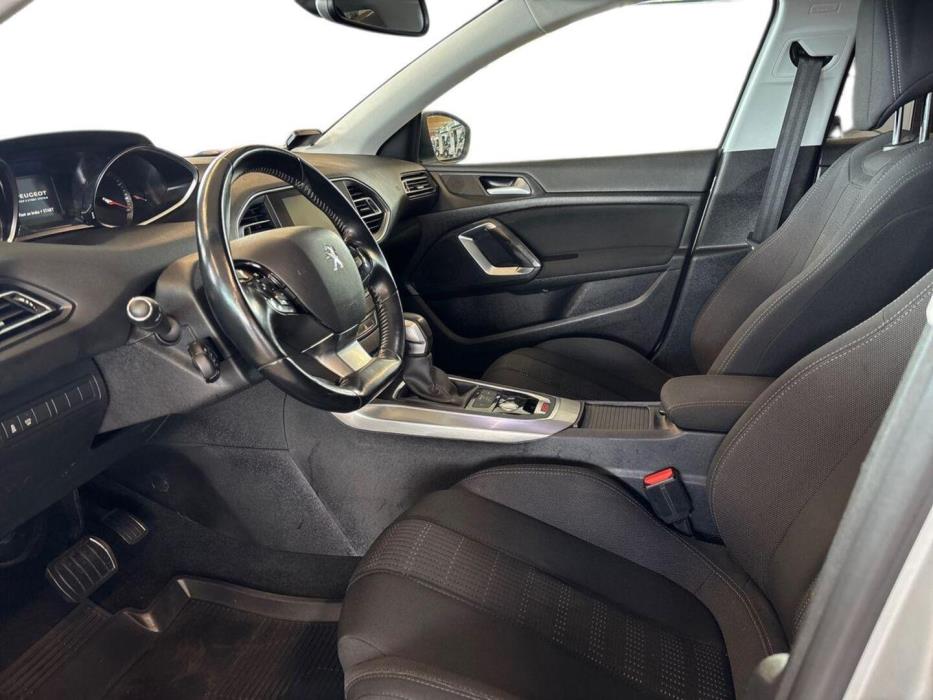 PEUGEOT 308 2017