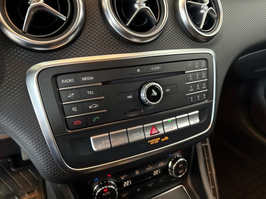 MERCEDES-BENZ A 2017