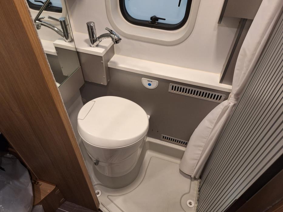 ADRIA Twin 600 SP 2019