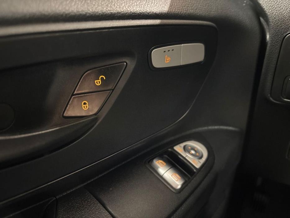 MERCEDES-BENZ Vito 2021