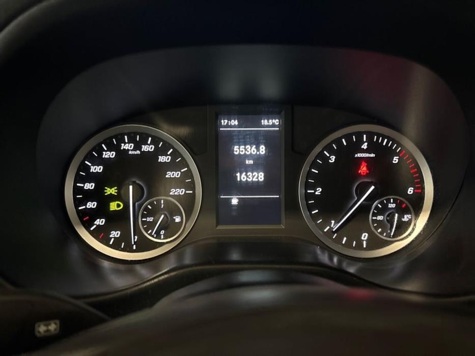 MERCEDES-BENZ Vito 2021