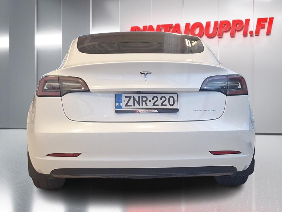 TESLA Model 3 2020