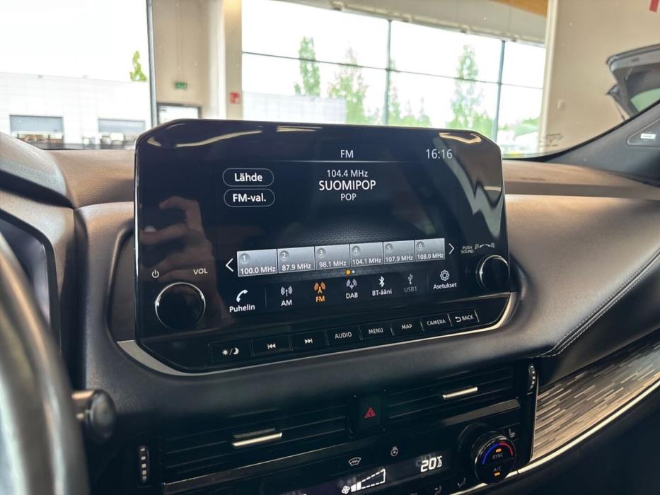NISSAN Qashqai 2022