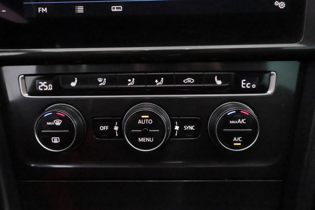 VOLKSWAGEN Golf 2019