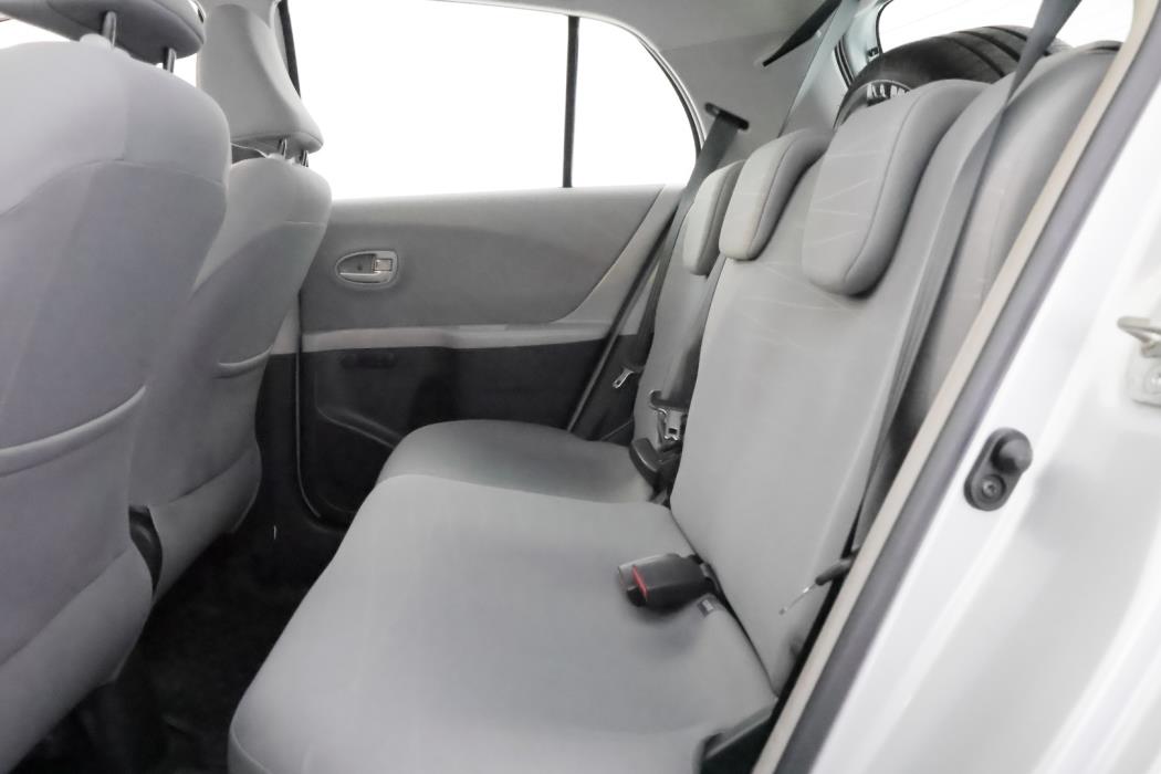 TOYOTA Yaris 2008