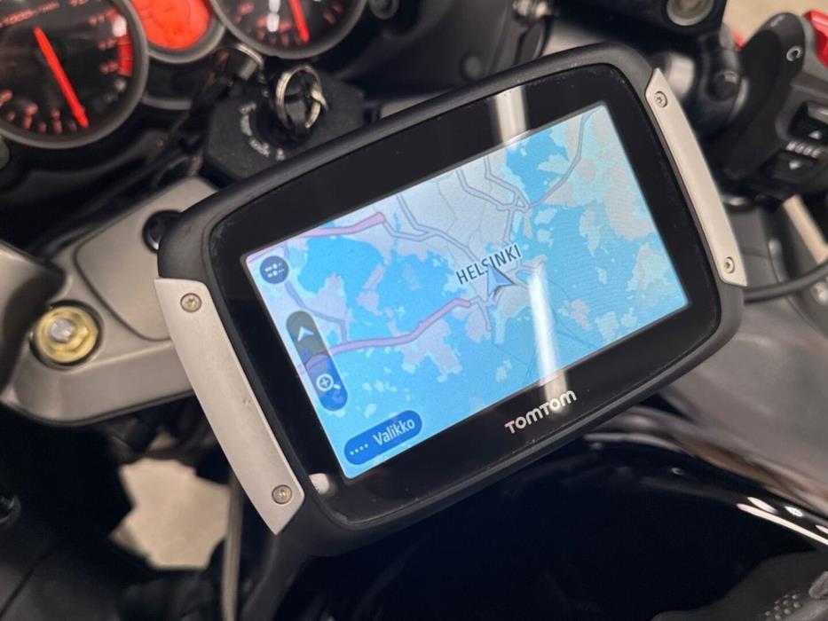 SUZUKI GSX 2011