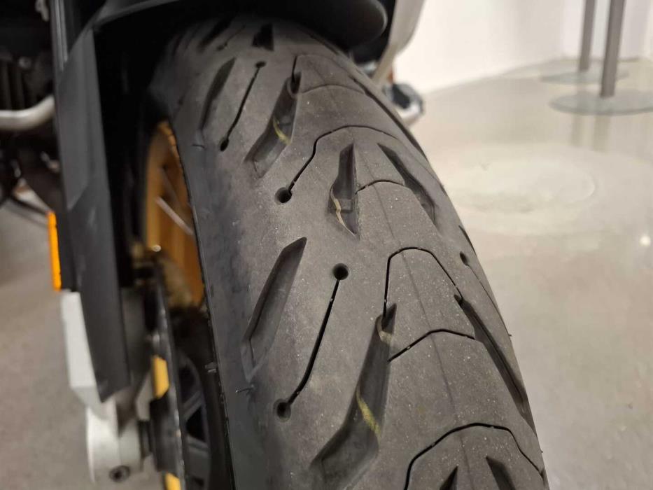 BMW R 2019