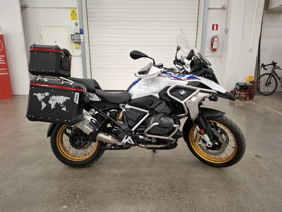 BMW R 2019