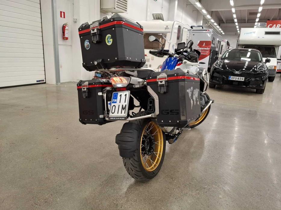BMW R 2019