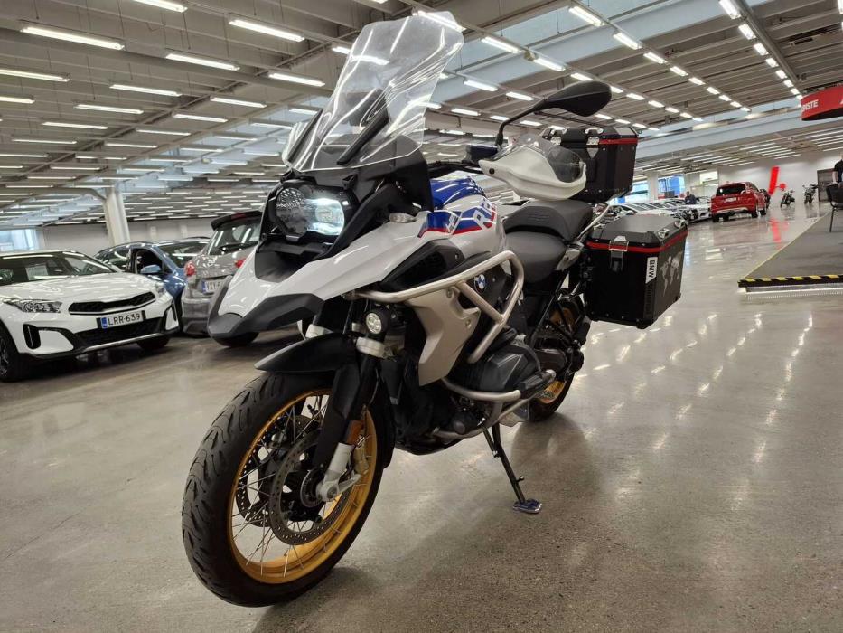 BMW R 2019