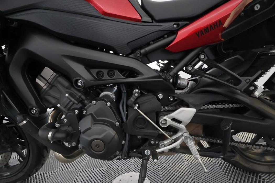 YAMAHA MT-09 2015