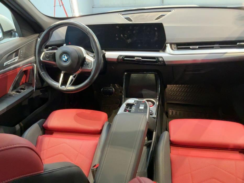 BMW iX1 2023