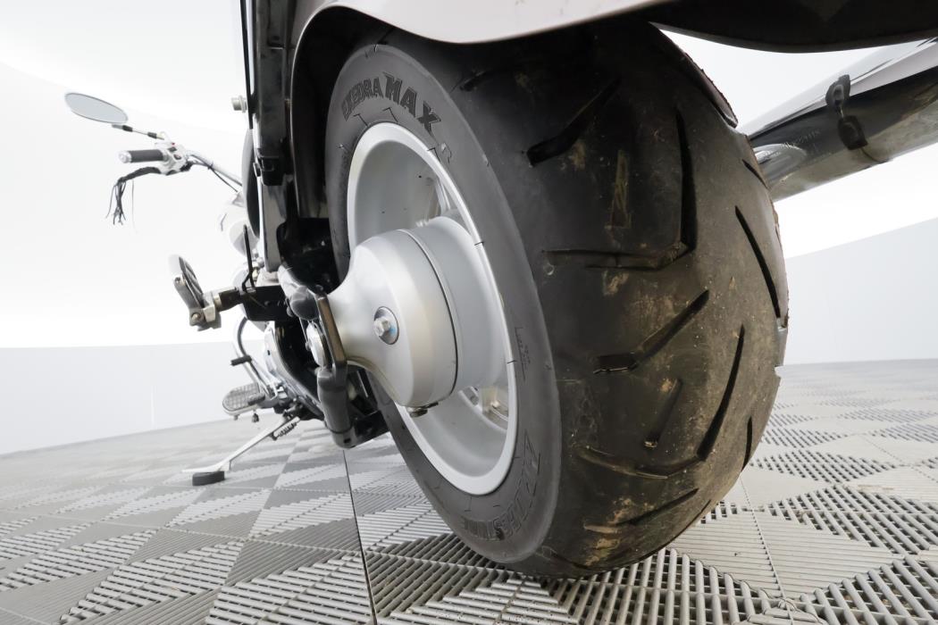 SUZUKI INTRUDER 2011