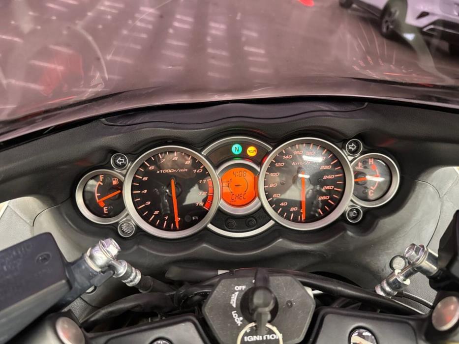 SUZUKI GSX 2012