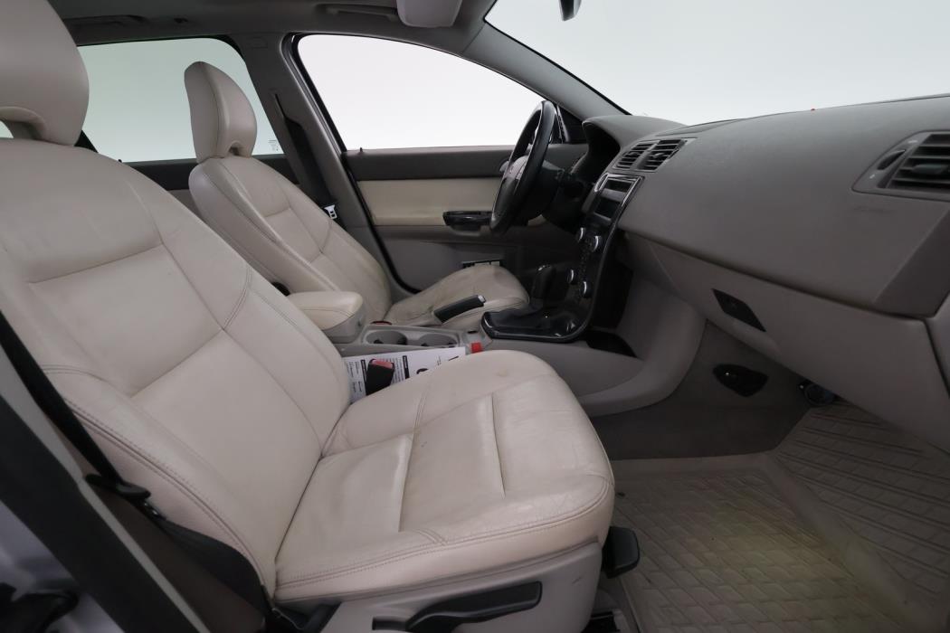 VOLVO V50 2004