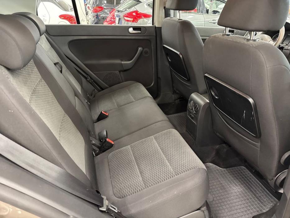VOLKSWAGEN Golf Plus 2009