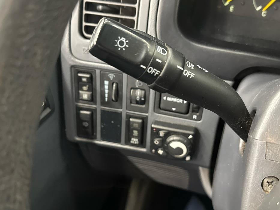 TOYOTA Hiace 2008