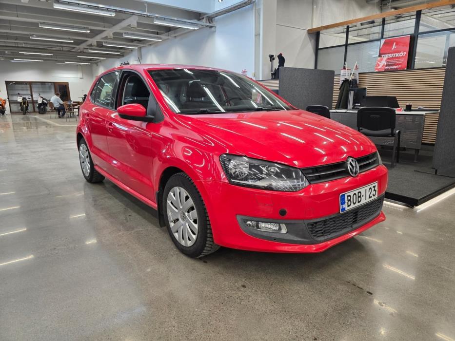 VOLKSWAGEN Polo 2010