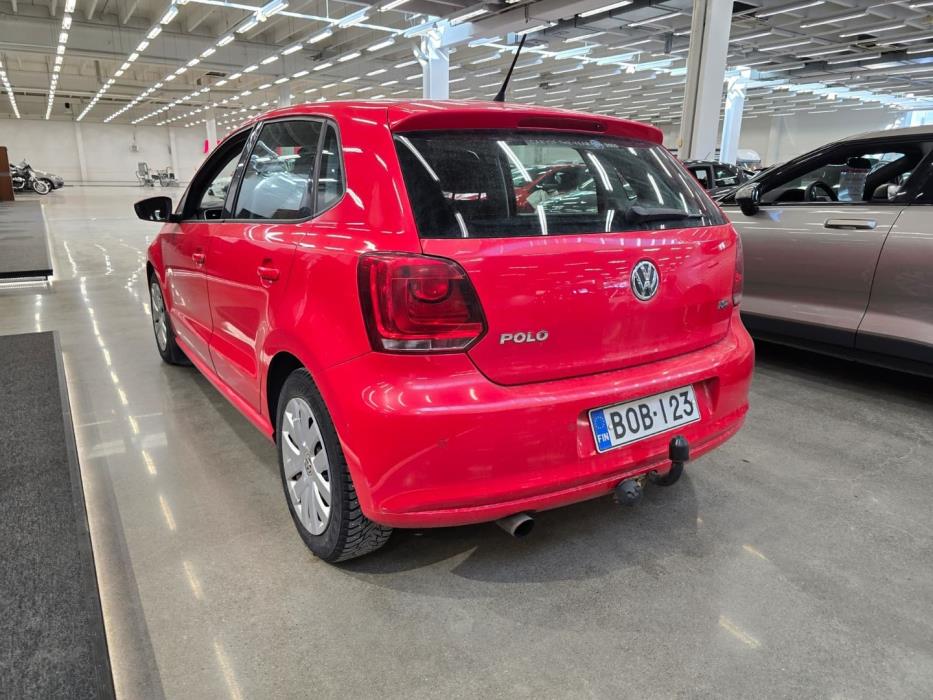 VOLKSWAGEN Polo 2010