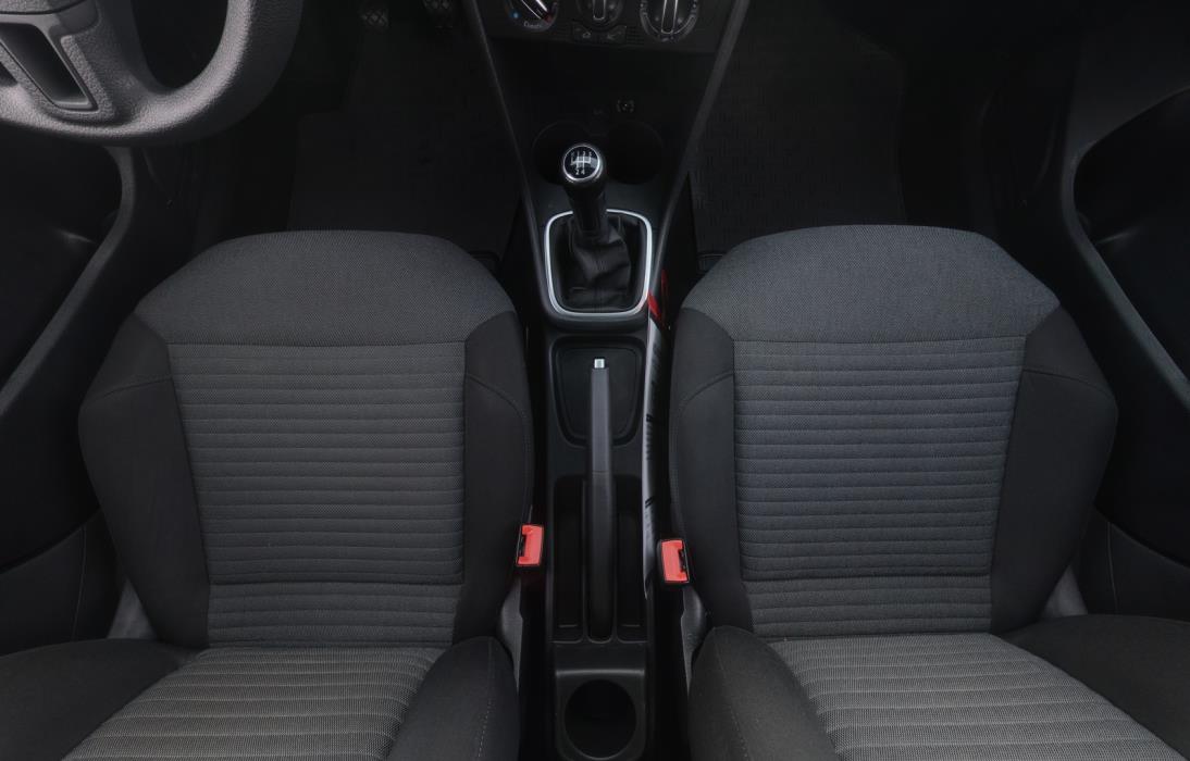 VOLKSWAGEN Polo 2010