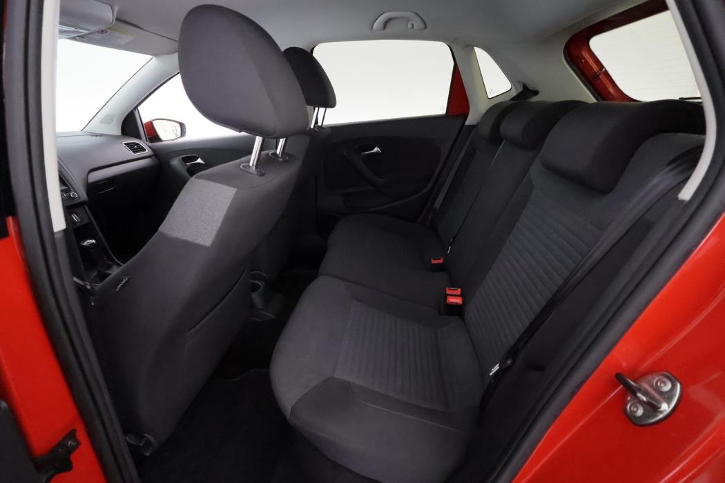 VOLKSWAGEN Polo 2010