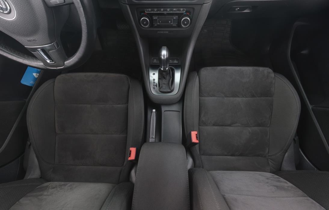 VOLKSWAGEN Golf 2011