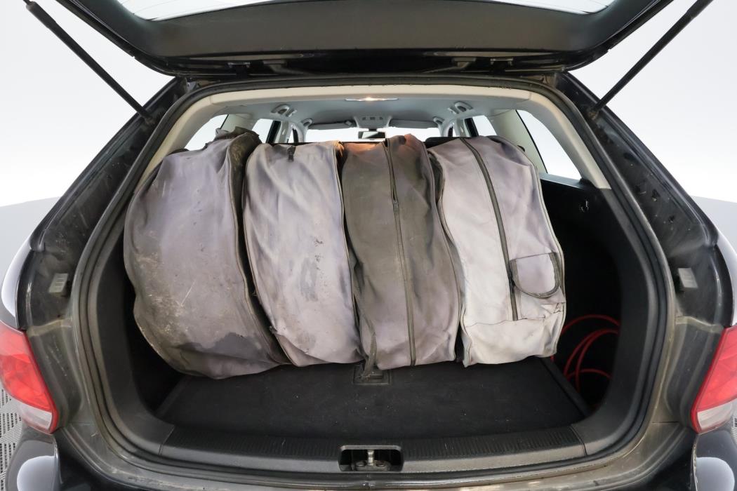 VOLKSWAGEN Golf 2011