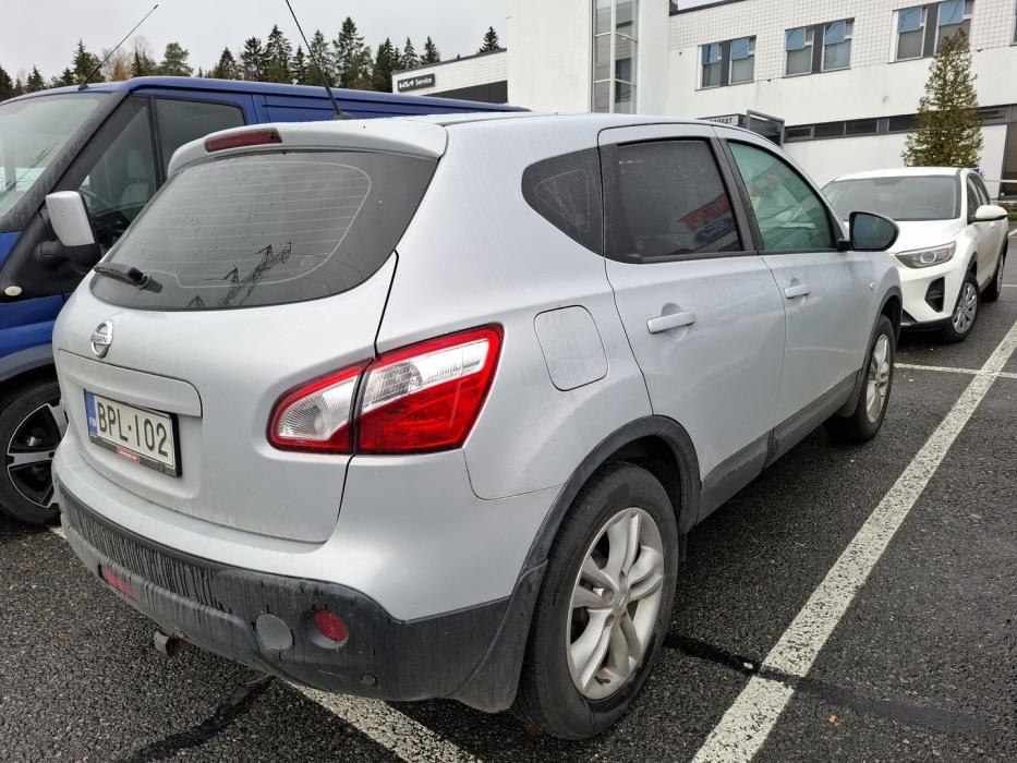 NISSAN Qashqai 2011